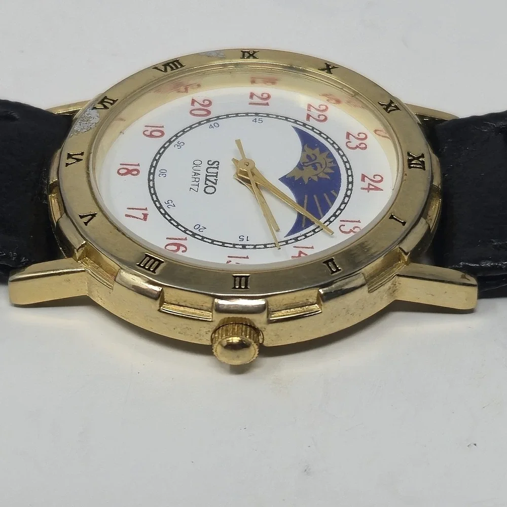 Vintage Suizo Quartz Watch Sun Moon Phase Day Night Dial Gold Tone Roman Bezel